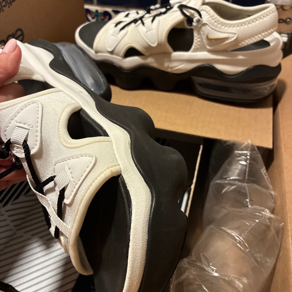 Serena Williams Koko airmax designer sandal size 8.